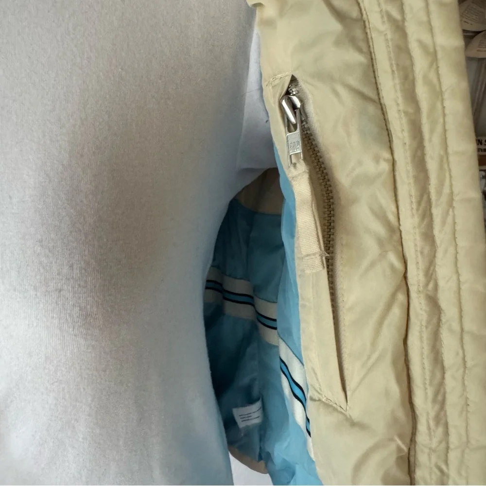 Gap Women's Winter Ivory Down Puffer Vest ‎ Size: Small